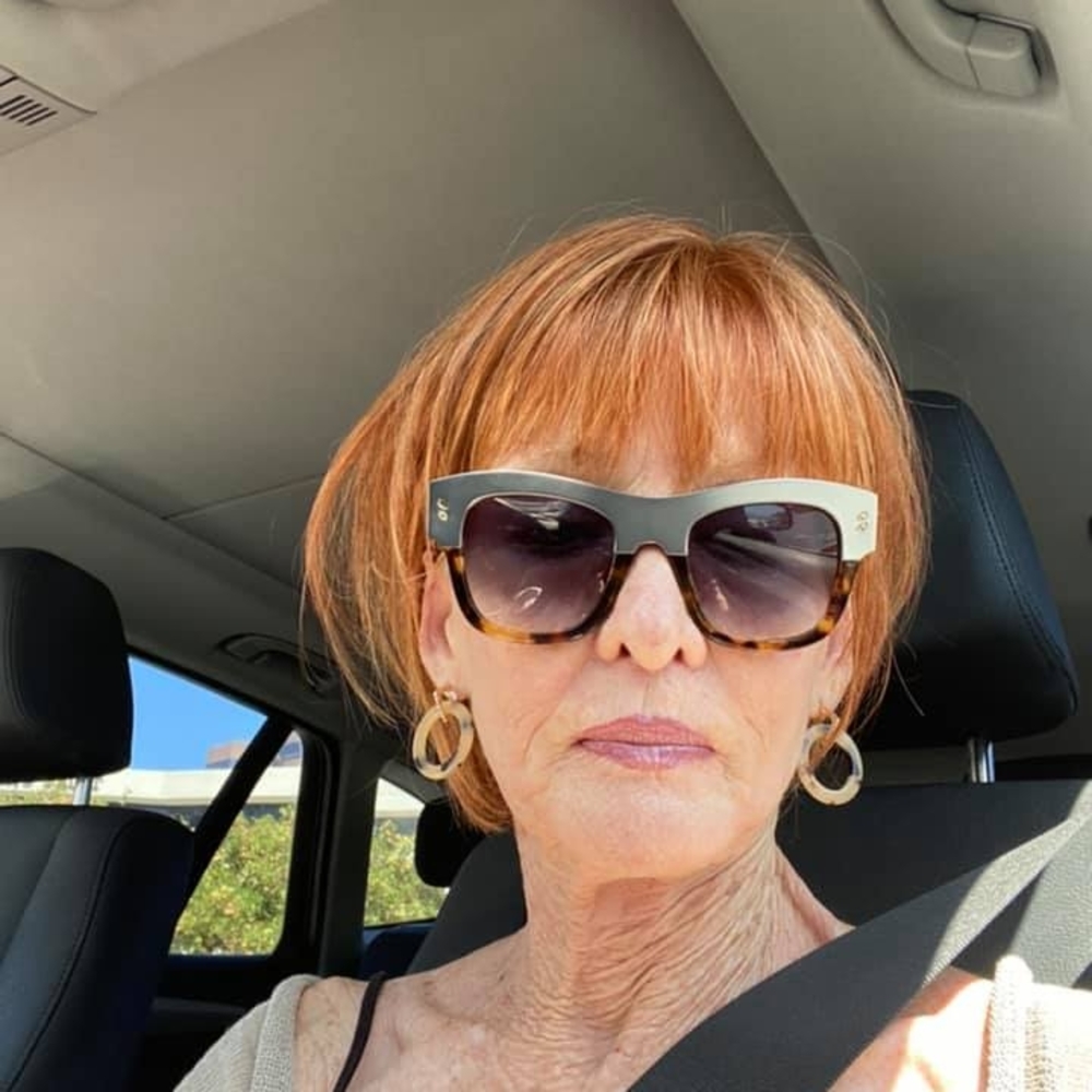 Meet your Posher, Beverly